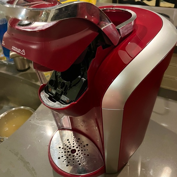 USED - RELIABLE KEURIG 2.0 - Picture 2 of 3